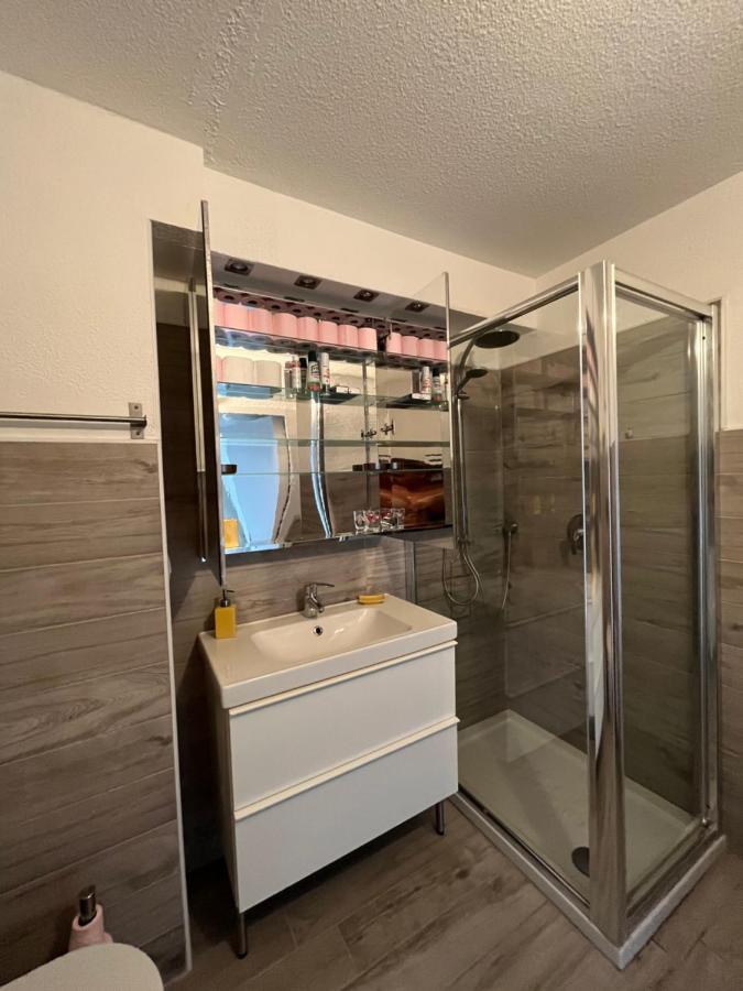 Appartement Avec Vue Mer Et Piscine Theoule-sur-Mer Luaran gambar